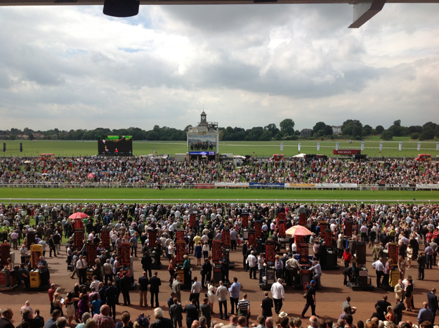 Racegoers at York. Photo:  Flickr/Paola Gospodnetich.