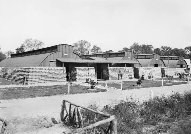 Nissen hut wards of No. 1 Australian General Hospital.  Image courtesy Imperial War Museum