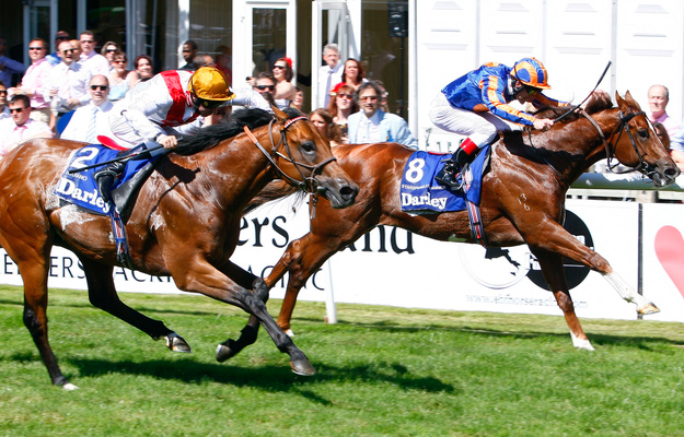 Starspangledbanner (inside) runs by Equiano to win the 2010 July Cup at Newmarket. RacingFotos.com.