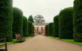 On the eve of Royal Ascot, runners for sale at a London palace