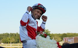 Zenyatta and Songbird: Mike Smith makes a comparison