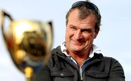 Leading Aussie trainer Darren Weir arrested in stable raid