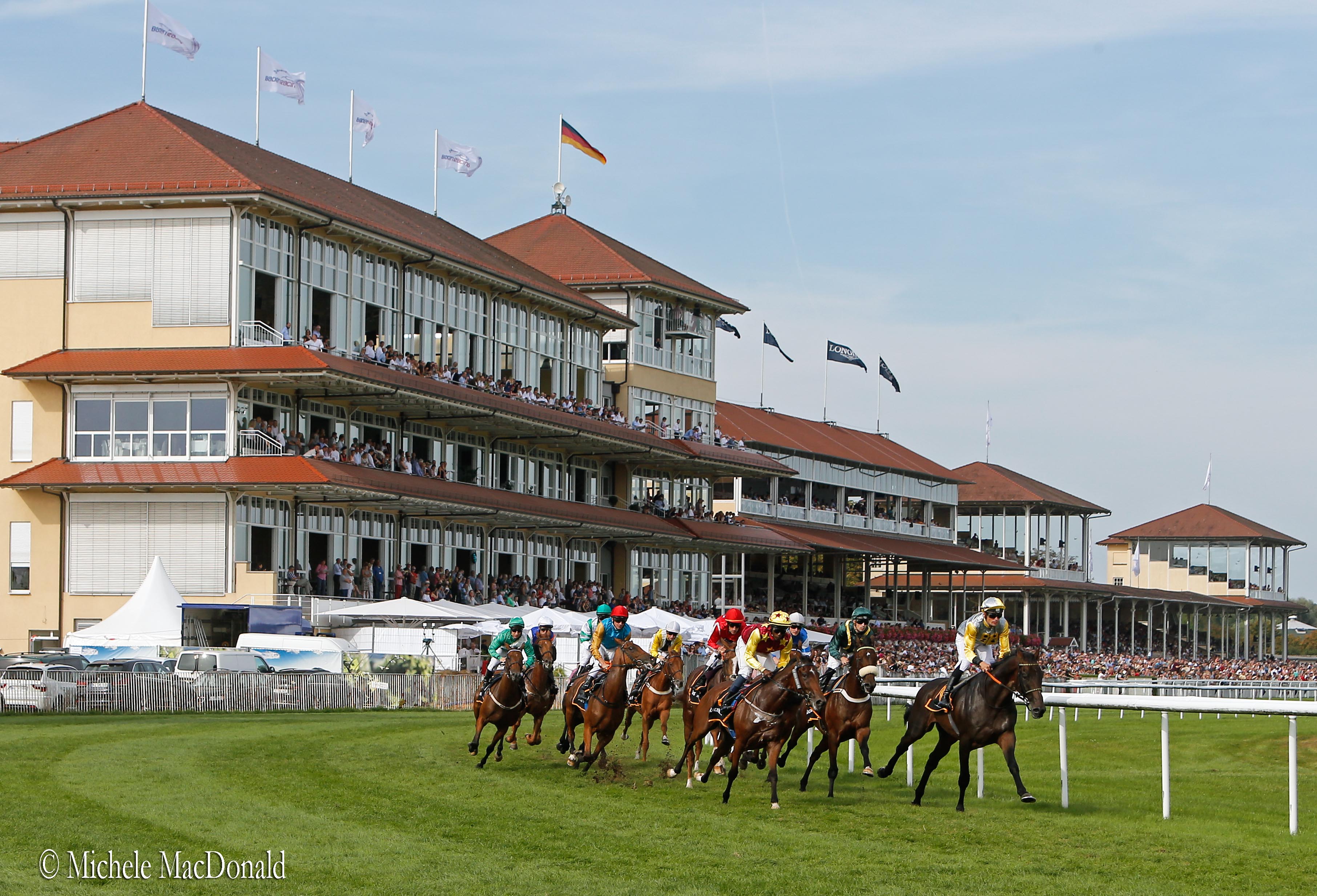 Action at Baden-Baden at the big September meeting during Great Week. The aim is to make it a racecourse that can be ‘mentioned in one breath with Ascot and Longchamp’. Photo: Michele MacDonald
