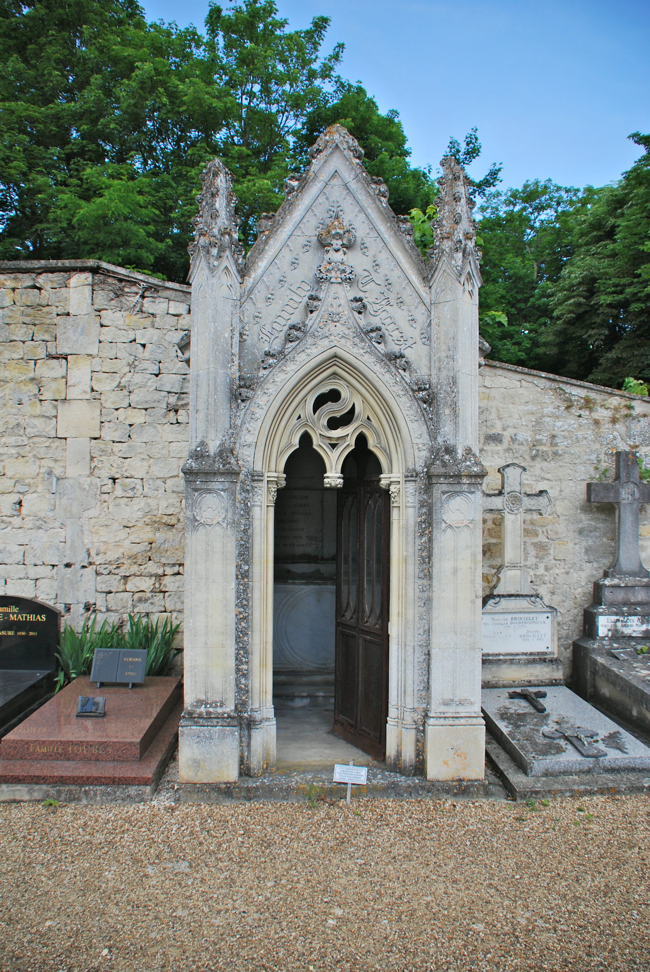 In desperate need of repair: the dilapidated door on the Thomas Hurst family tomb, which includes the graves of Thomas Hurst (1800 -1864), his son Thomas Hurst (1832-1893) and other relations. Photo: John Gilmore