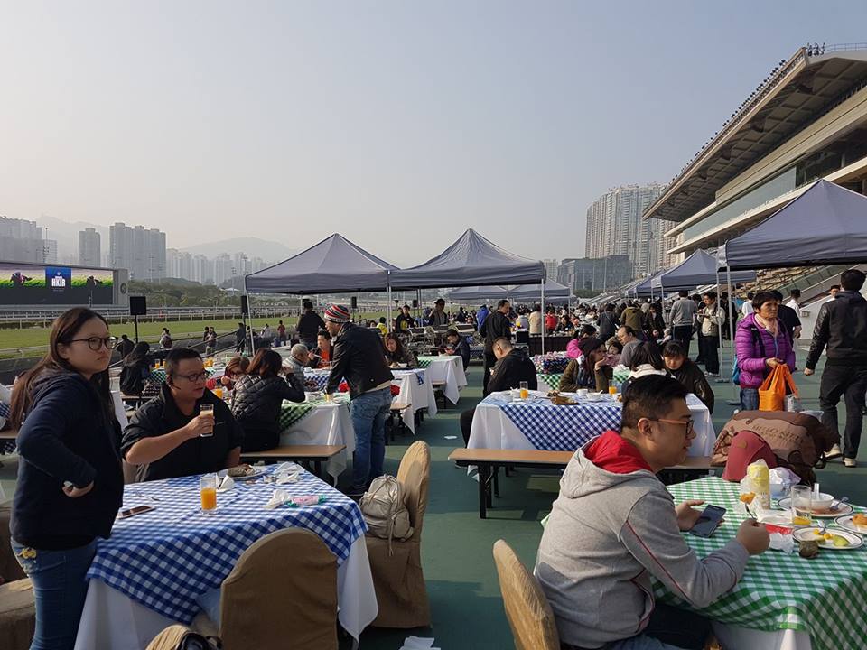 As the name implies, the Trackside Breakfast with the Stars featured a generous buffet alongside the racetrack for the fans. Photo: Kristen Manning