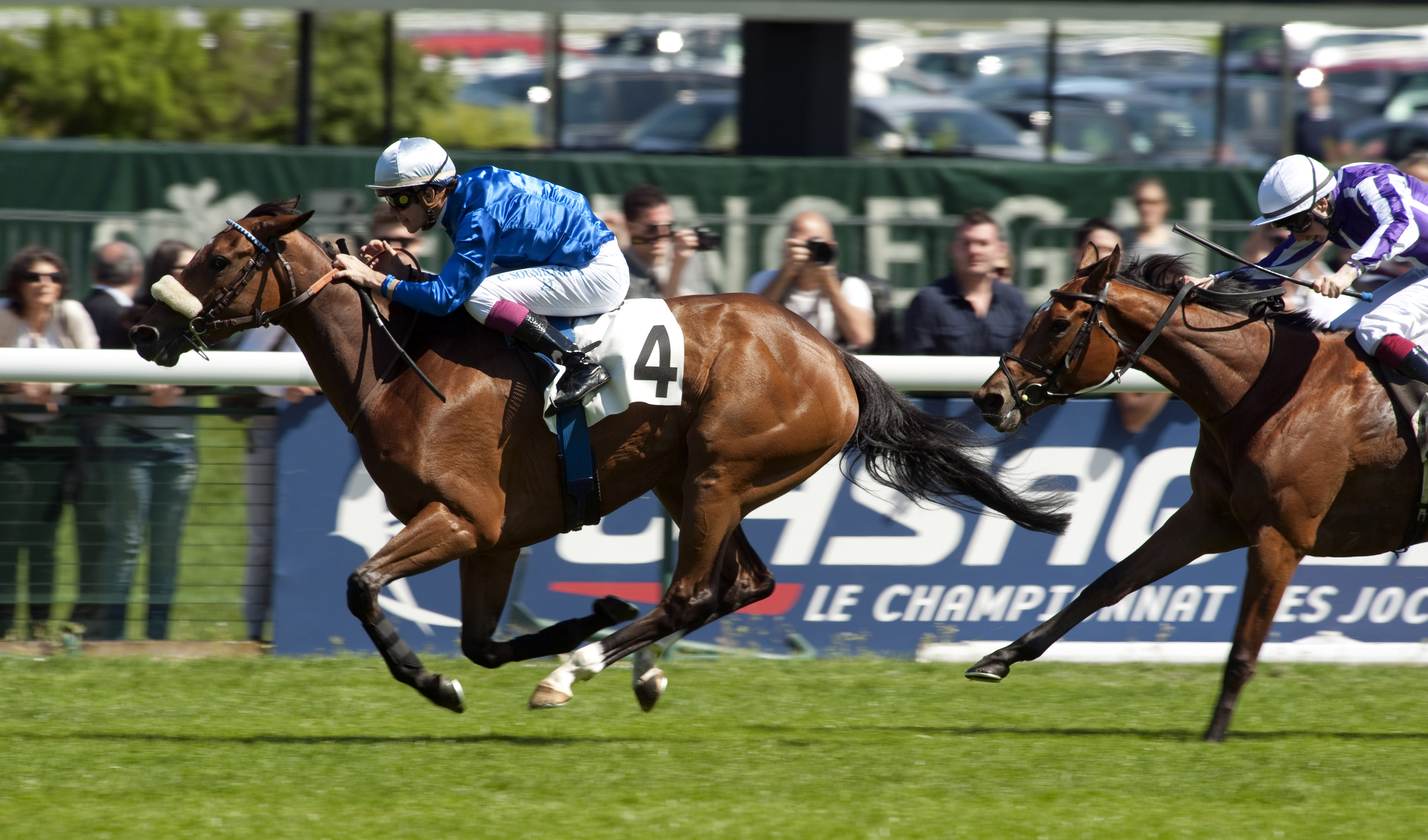 Beauty Parlour winning the 2012 Poules d’Essai des Pouliches at Longchamp