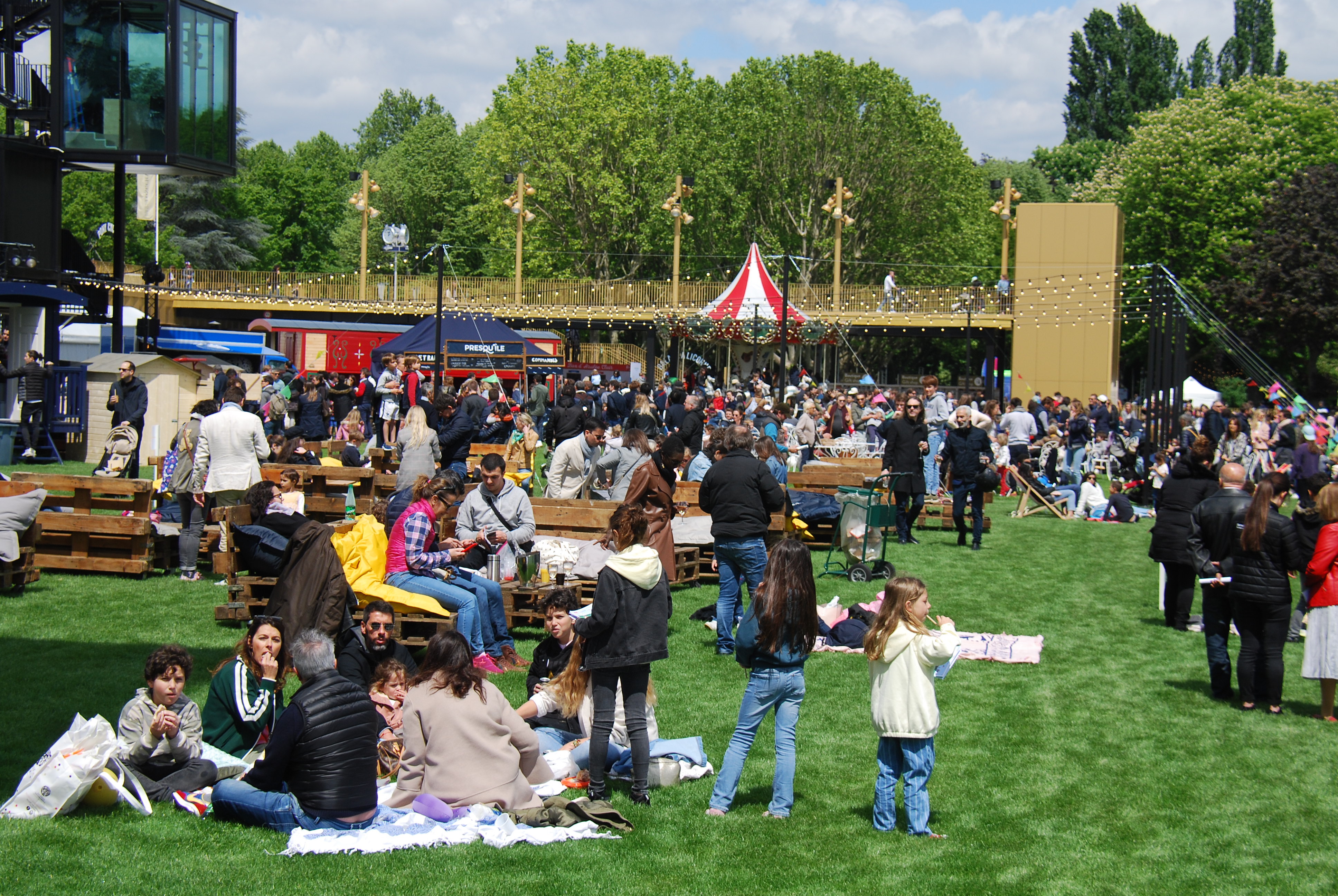 Appealing to families: France Galop’s policy of family days at racecourses on Sunday and national holidays has proved successful. This one was at Paris Longchamp last month. Photo: John Gilmore