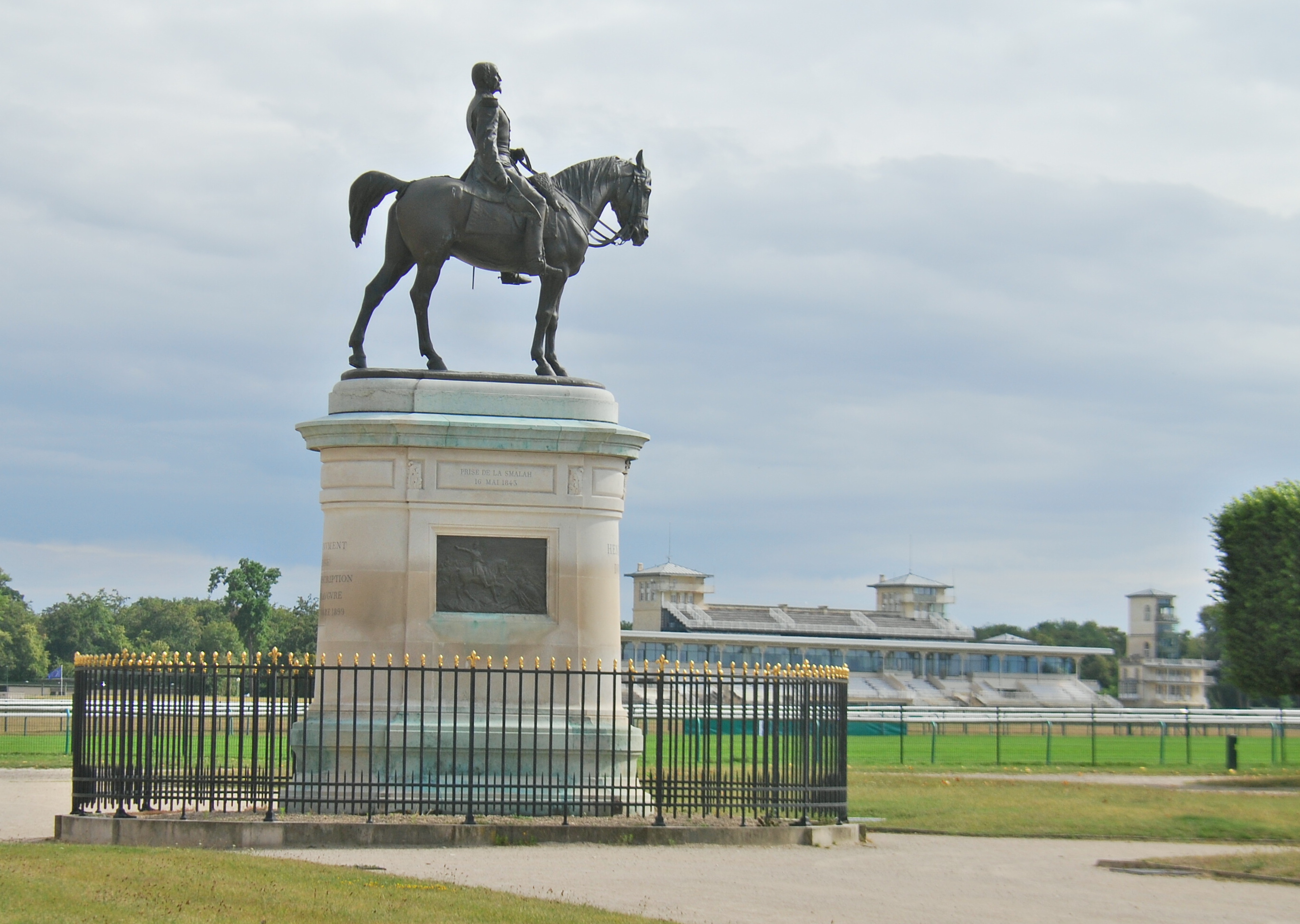 This 1899 statue of the Duc d’Aumale by Jean Luc Gerome presides over Chantilly racecourse to this day. Photo: John Gilmore