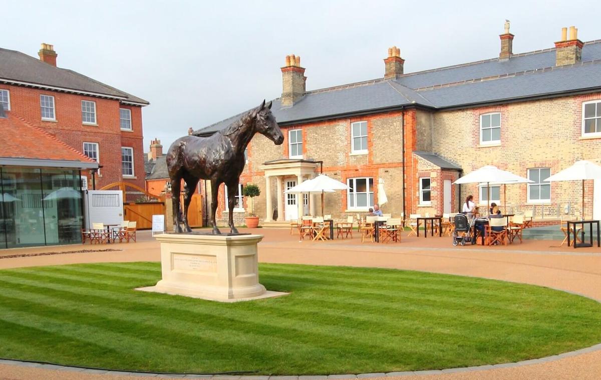 A bronze of the legendary Frankel in King’s Yard at Newmarket’s National Horse Racing Museum. Photo: discovernewmarket.co.uk