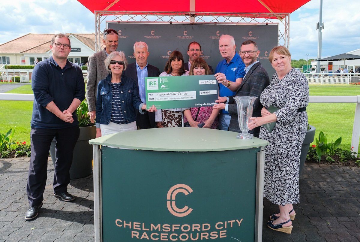 Victory voucher: delight for winning connections after landing an IRE Incentive scheme qualifying race at Chelmsford. Photo: Irish Thoroughbred Marketing