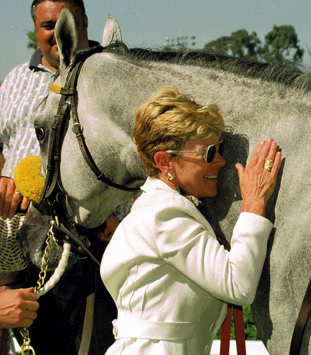 No matter what, Free House would get a kiss on the nose from owner Trudy McCaffery before a race and a hug after. (Benoit photo)