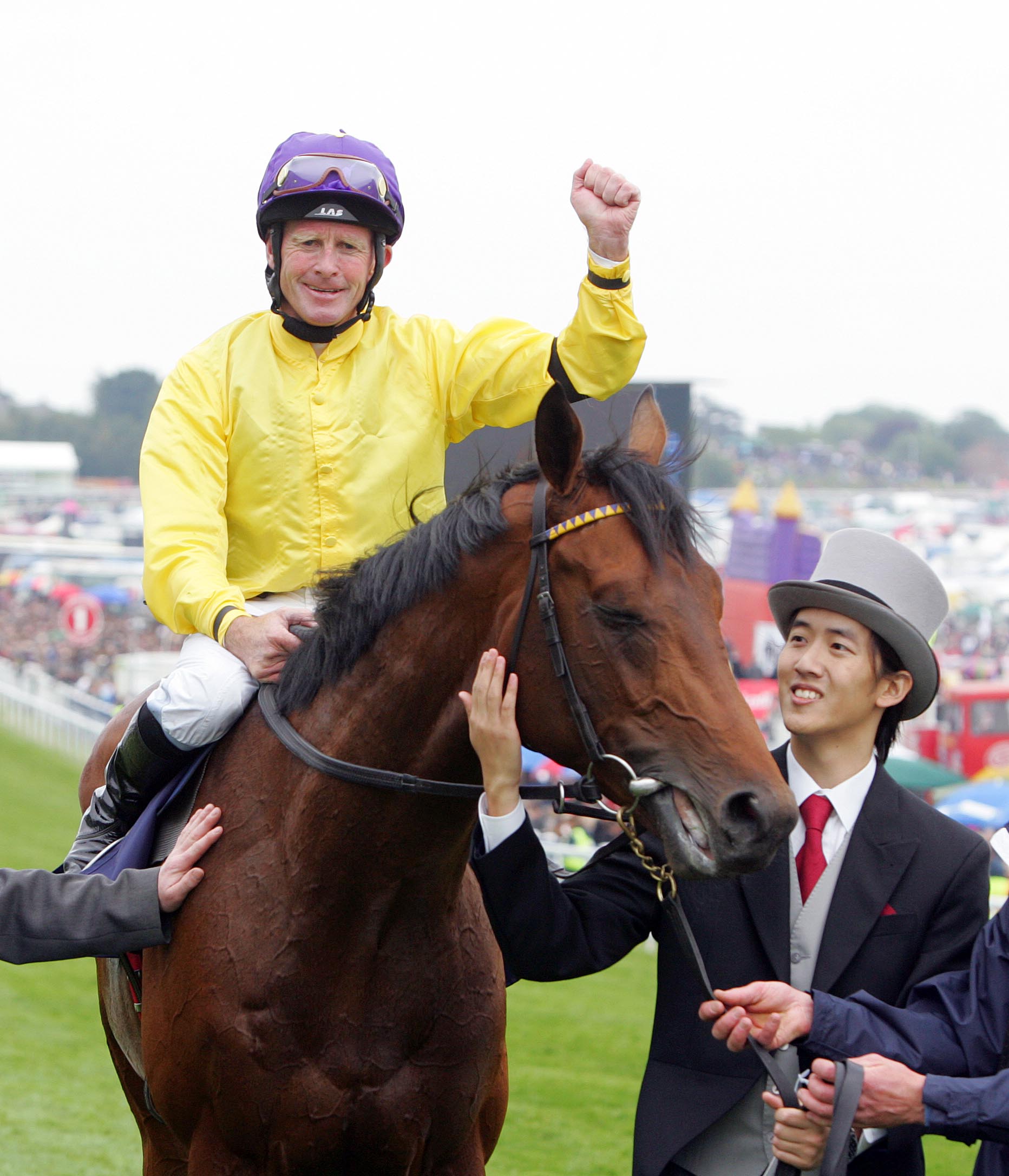 Third Derby winner: Mick Kinane with Sea The Stars and owner Christopher Tsui after the 2009 Derby. Photo: Dan Abraham / focusonracing.com