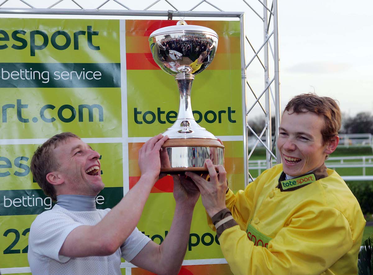 Joint champion Seb Sanders (left) shared jockeys’ title with Jamie Spencer in 2007