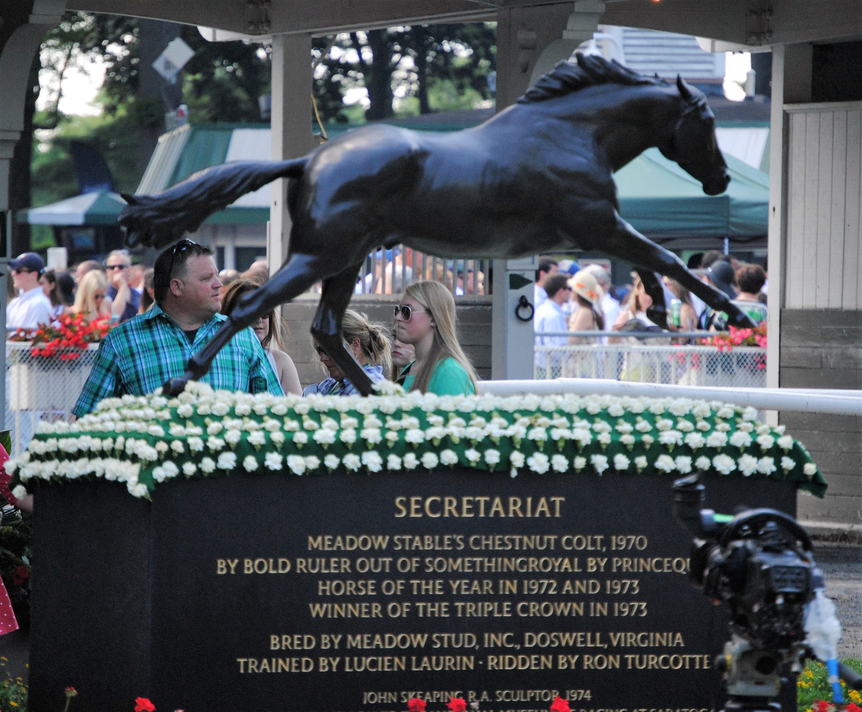 Secretariat immortalized in a statue in the walking ring at Belmont Park: Photo: jlvsclrk at Wikicommons