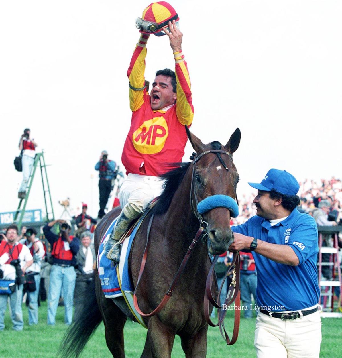 Real Quiet and Kent Desormeaux enter victory lane after the Kentucky Derby (Barbara Livingston photo)