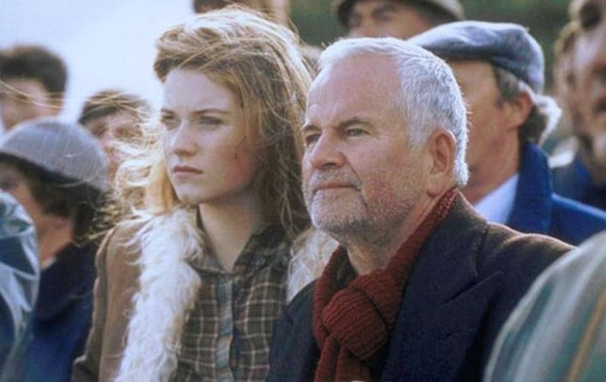 Laura Murphy and Ian Holm provide sanctuary for the runaways. (Blue Rider photo)