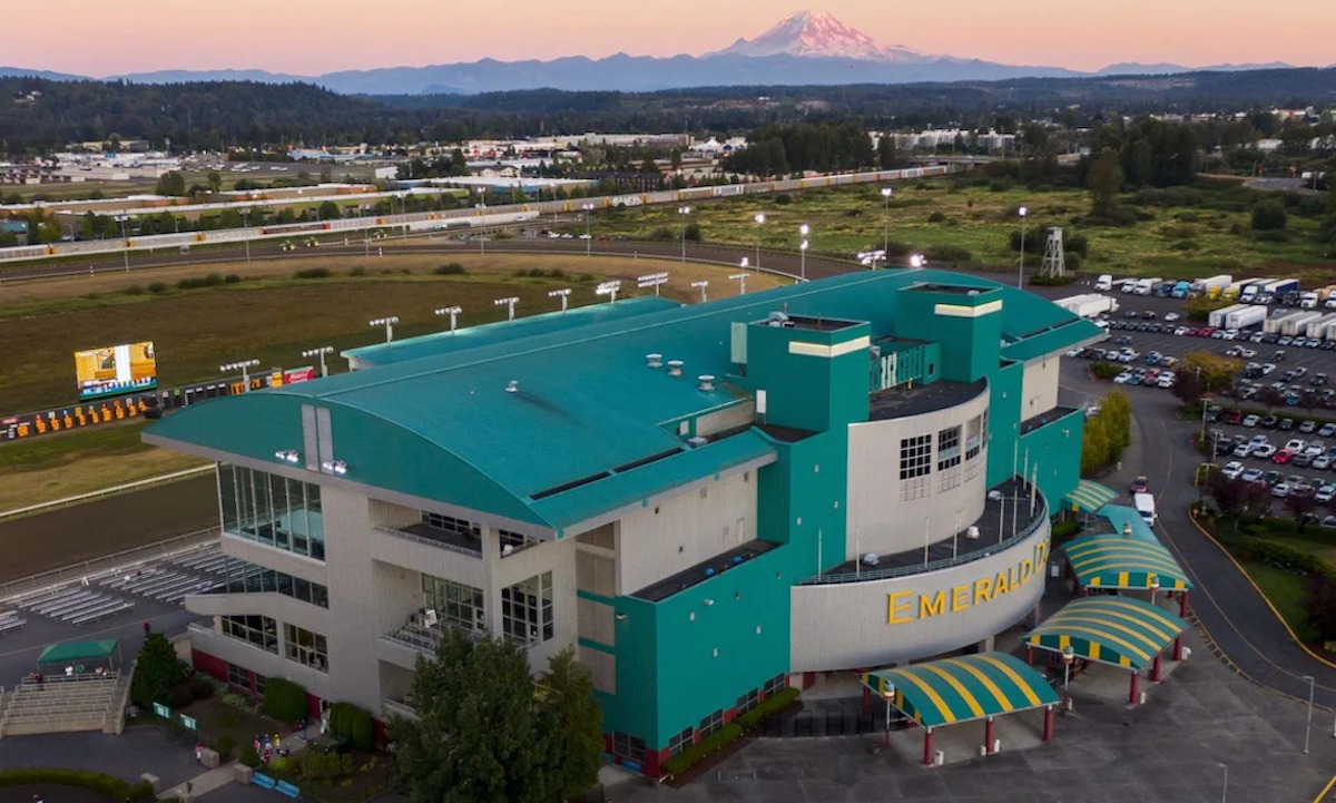 Emerald Downs: Washington State’s sole Thoroughbred track, framed against the snow-capped shadow of Mt. Rainier. Photo: Emerald Downs