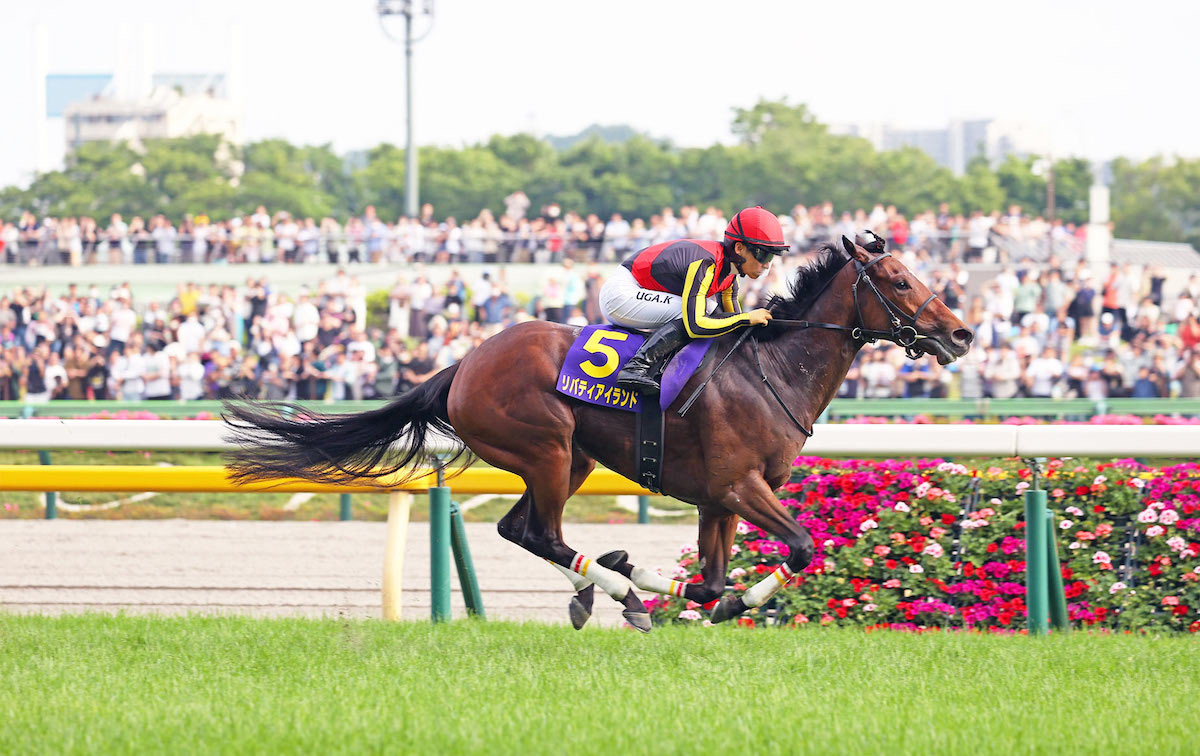 Liberty Island winning the Yushun HImba (Japanese Oaks) under Yuga Kawada in 2023. Photo: Japan Racing Association