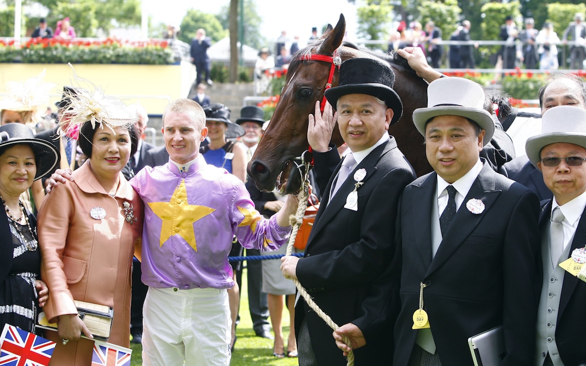 Zac Purton with Little Bridge and connections after the King's Stand Stakes. Photo: Dan Abraham / focusonracing.com