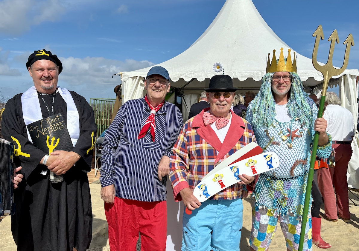‘Neptune’ and friends outside the VIP tent in Cuxhaven